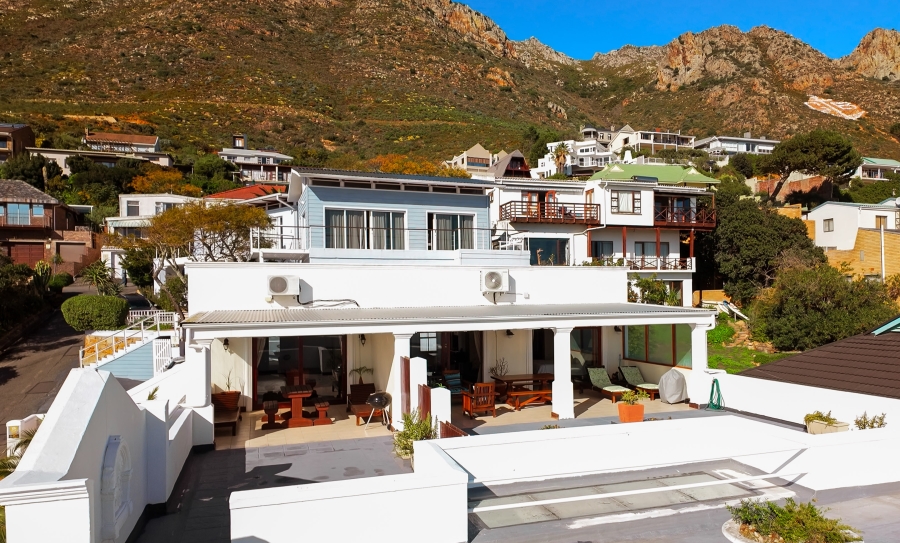 8 Bedroom Property for Sale in Gordons Bay Village Western Cape
